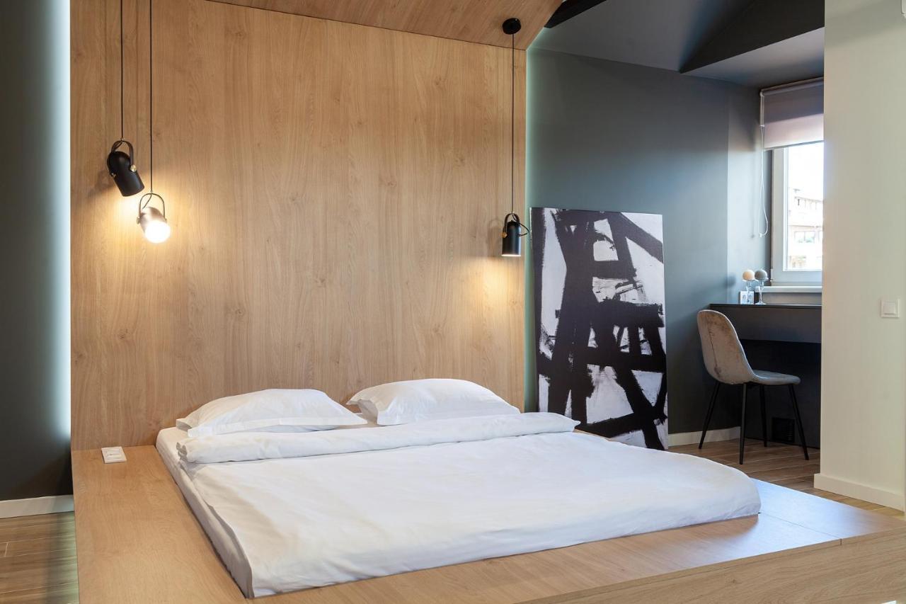 Royal Vip Jacuzzi Apart Lviv Buitenkant foto